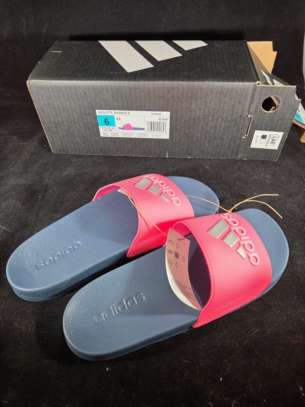 adidas Kids Adilette Shower Slides, Size 6 US Youth, NIB